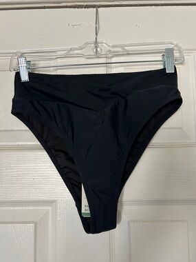 Halara high waisted crossover bikini bottoms